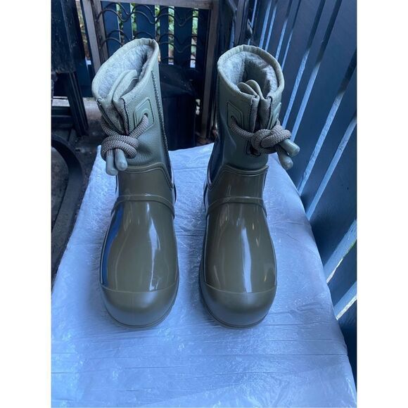 UGG® Women’s Raincloud Lace Burnt Olive Rubber Waterproof Rain Boots SZ US 8 - Picture 3 of 11